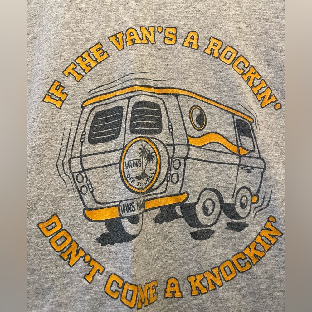 Vans classic T-shirt cropped shirt. Very cute size S
